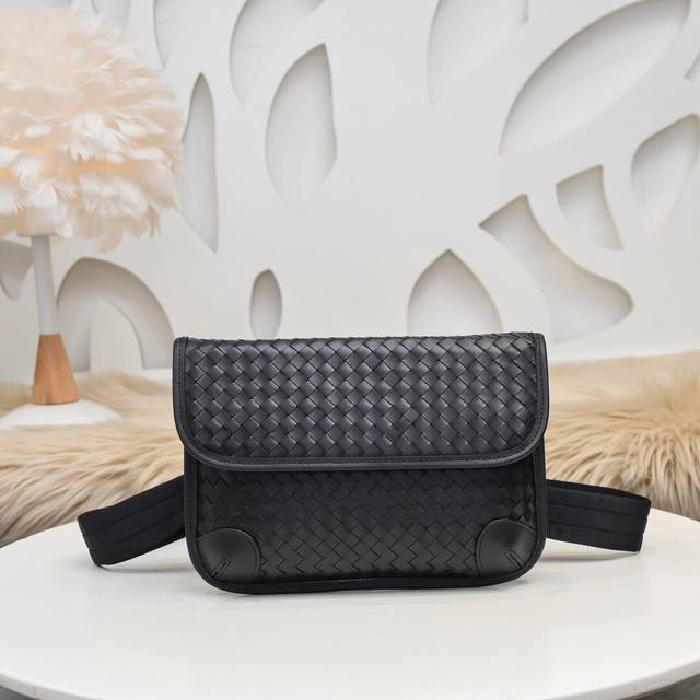 Bv-The latest men's chest bag. Original quality. Official website. Use top waxed