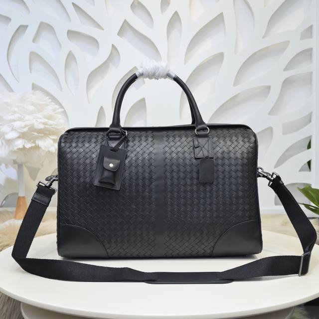 Bv- The latest men's travel bag. Original quality. Official website. Use top wax