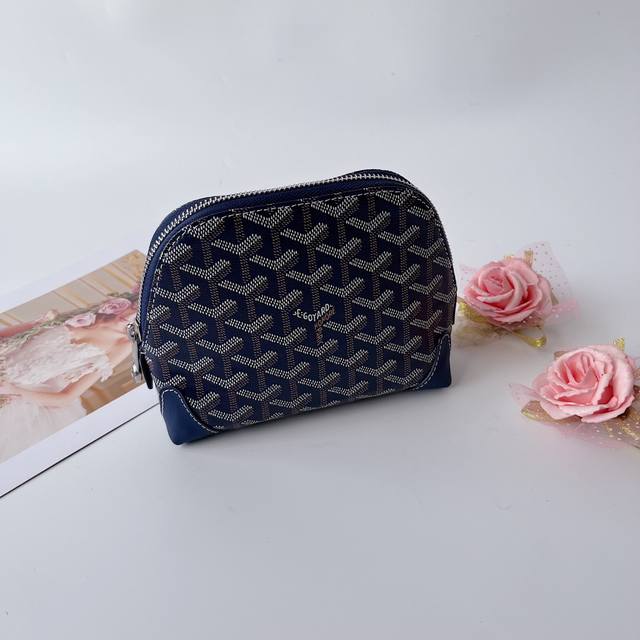 New arrival Vendome Pouch mini shell-shaped makeup bag ~ The whole bag is soft