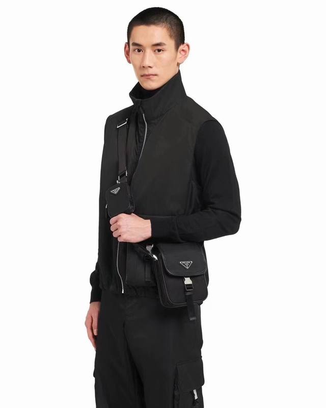 Prada-Prada's latest mobile phone bag official website uses original imported wa