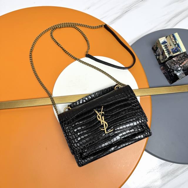 original black gold buckle#, crocodile pattern, is here! It