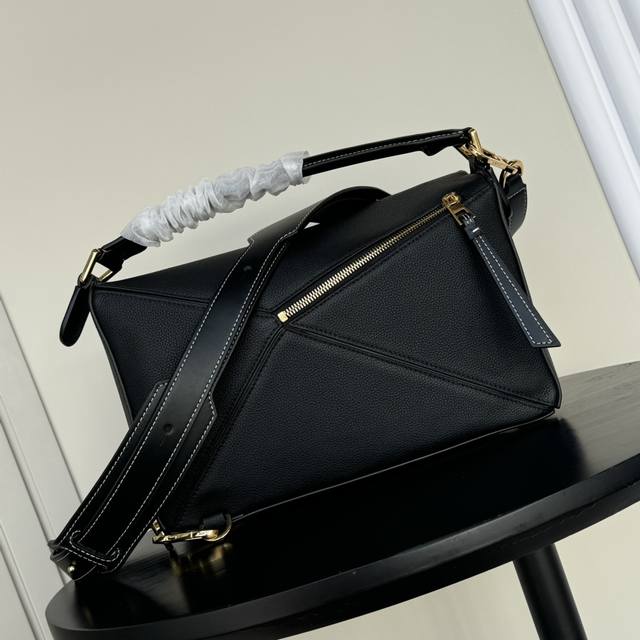Top counter mouse hot goods Loewe handbag crossbody bag lychee grain full cowhid