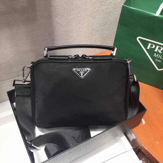 New Box Bag Latest Men's 2Vh069 Original Goods Made of Imported Saffiano Leathe