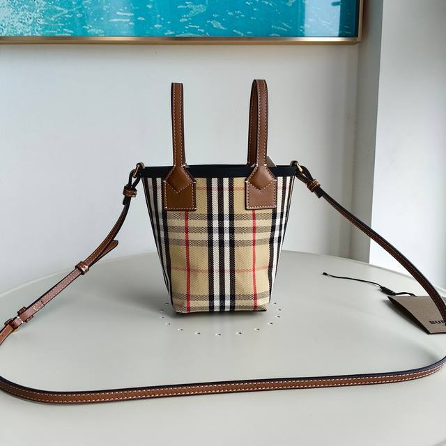 Top version Original leather Burberry's top exquisite tote bag, made of cotton