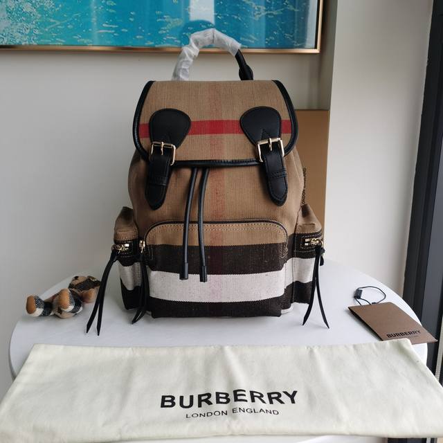 Top version Original leather Burberry is a fashion show staple, lightweight, ma