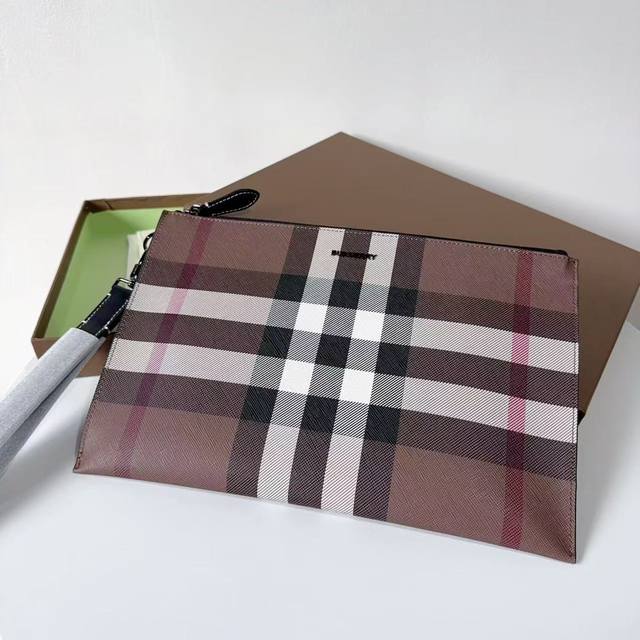 Top version original leather Burberry Burlondon check zipper storage bag uses i