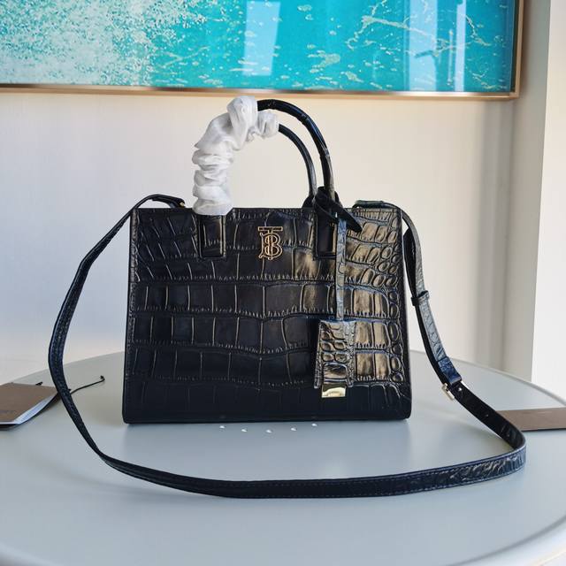 Top version Original leather structured tote bag in shiny alligator-textured emb