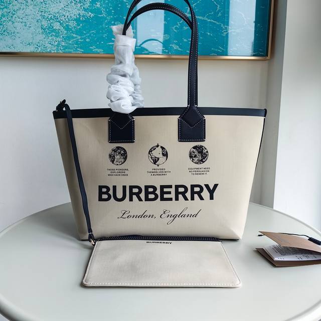 Top version original leather Burberry small size The latest tote bag from Burber