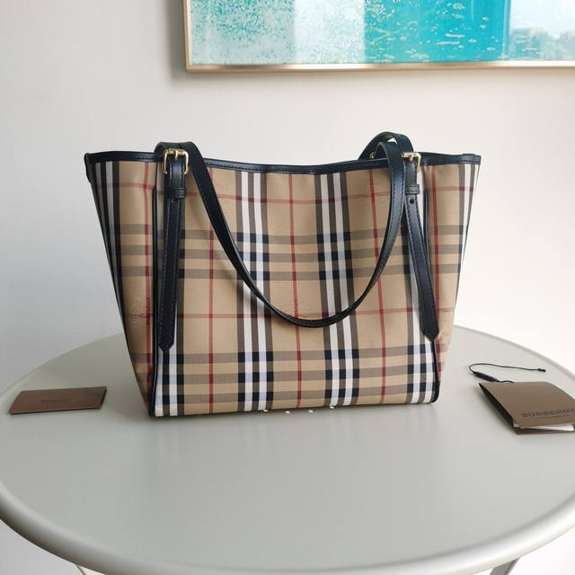 Top version original leather Burberry model 5788 classic plaid shopping bag is