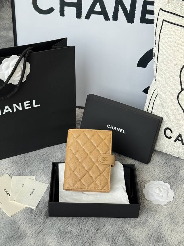 2670 New product launch Passport wallet 2 in 1 Passport holder that can hold cas