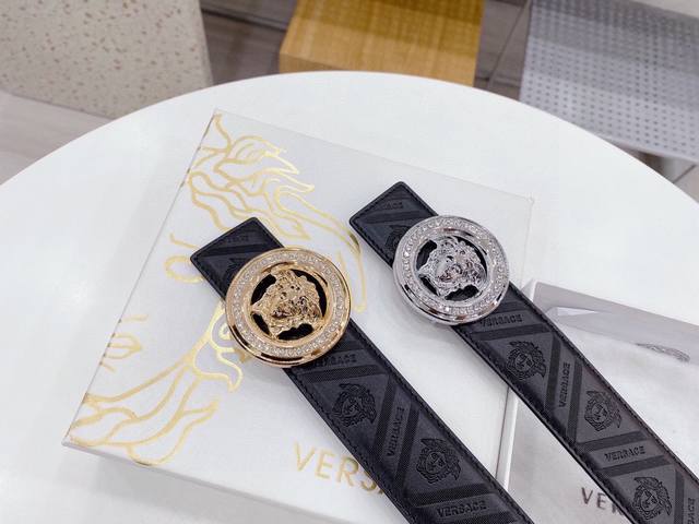 New authentic products from Milan Fashion Week are available for sale at Ferrag