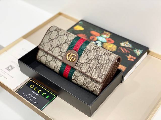 Guccl 557803 Color Brown Size 19.11:2 The latest model from Gucci! Made of top-g