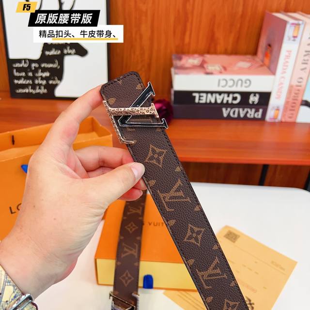 Original quality punching Brand: Louis L men's Color: brown Buckle: gold and sil