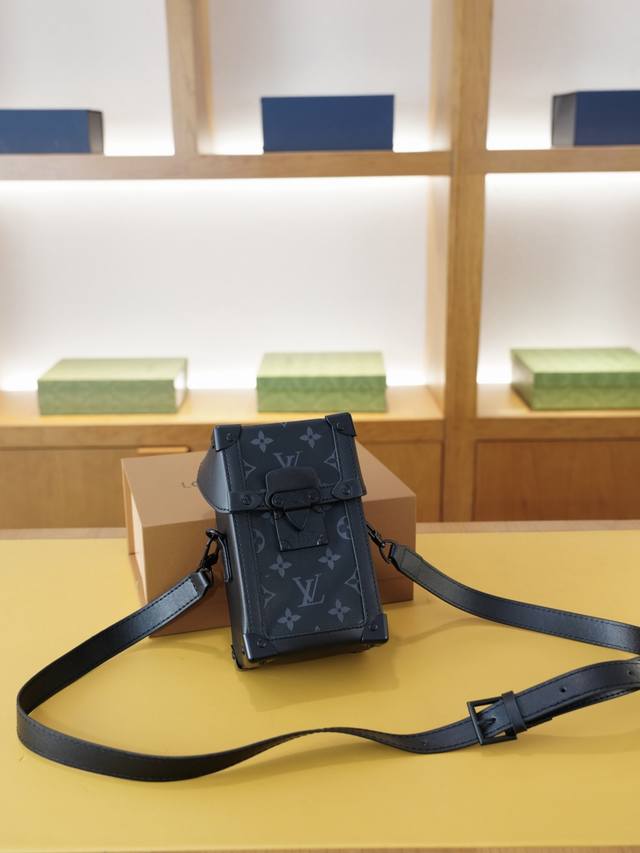 Louis Vuitton official website synchronized high version crossbody shoulder bag