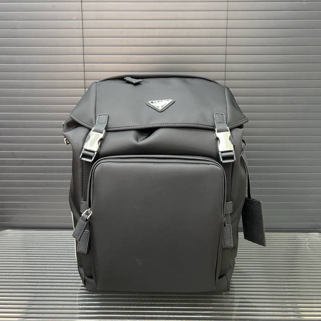 Prada X Adidas Prada co-branded Adidas Saffiano nylon backpack backpack classic