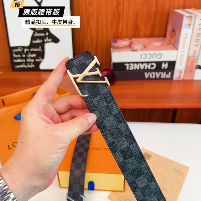 Original quality perforated Brand: Louis L men's Color: black Buckle: gold and s