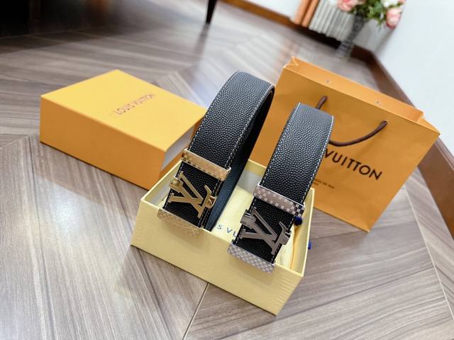 Louis Vuitton imported original quality classic men's belt counter Togo leather