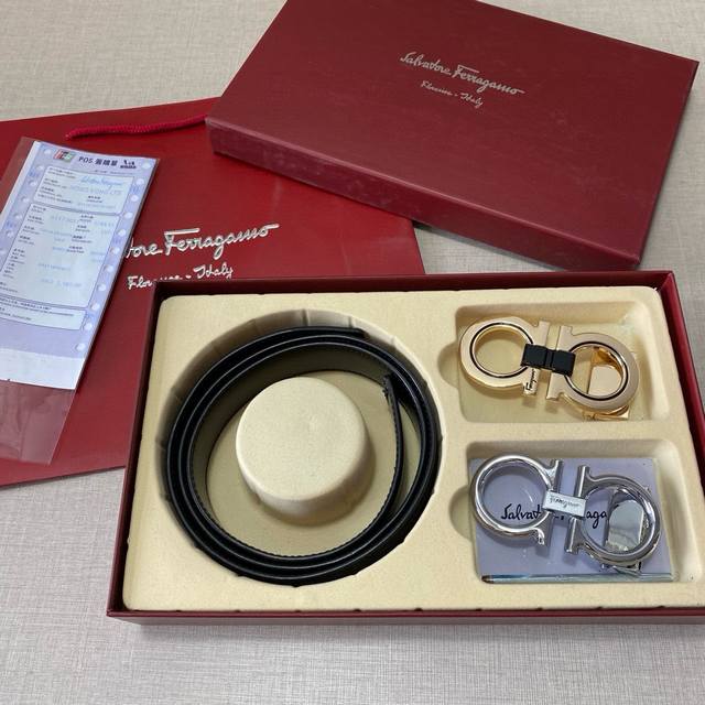 F Boutique model