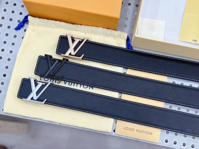 Lv belts are elegant and stylish! is an accessory that is not easy to show off i