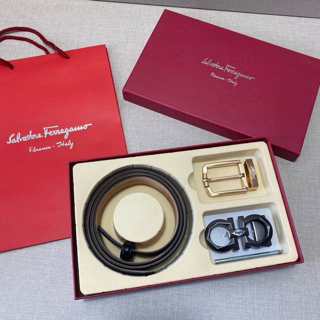 F Boutique model