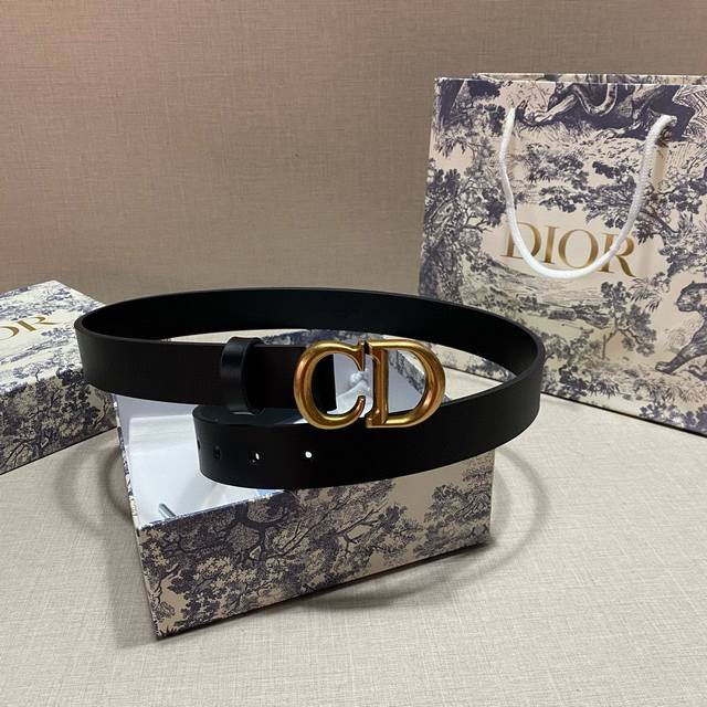 Dior Dior series retro buckle, 30mm width most popular width belt, first layer c