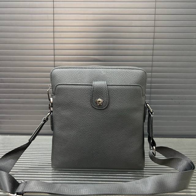 Versace Versace combination lock leather briefcase men's bag shoulder messenger