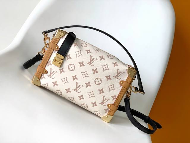 Dynamic163 Top original M46907 White flower N40712 White check M46358 Old flower