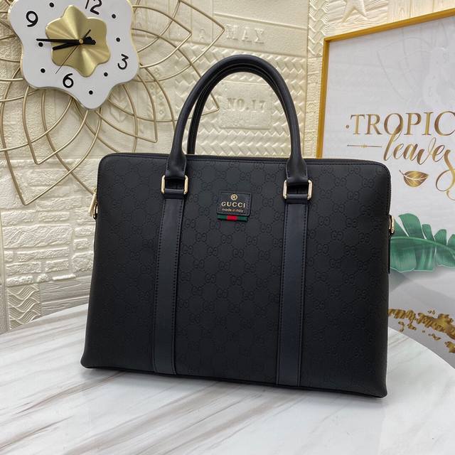 G's new men's double zipper briefcase, made of imported cowhide, with clear leat