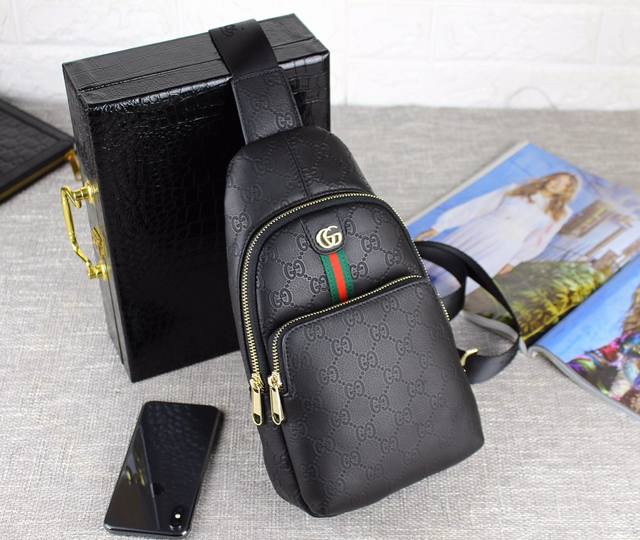 Out of stock model: 33230-2#Black Original imported hardware with wrist buckle,