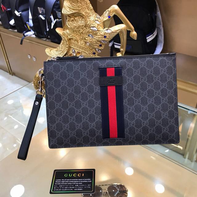 GucciGucci's latest men's handbag, high-end quality fabric with imported scalp l