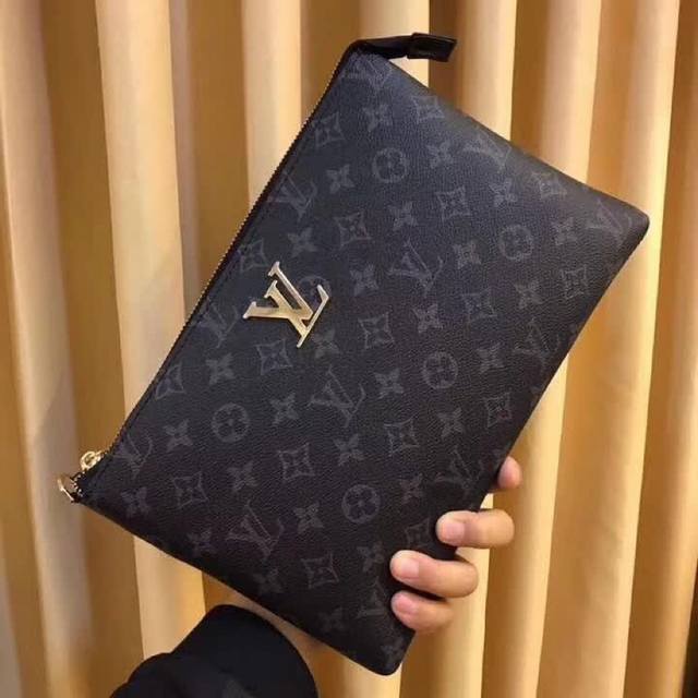 Hot new men's handbags, top-grade Italian imported cowhide, stainless steel hard
