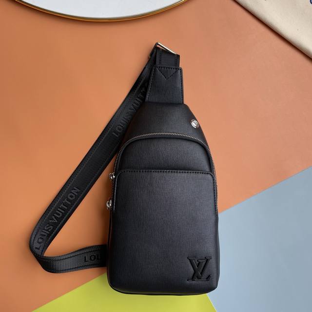 Original goods, latest style, Lv men's chest bag, hot shipment, real product ph