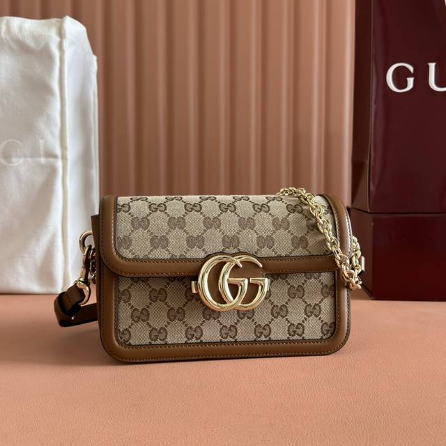 The Gucci Go collection is made for sport. Made from refined and lightweight Gg