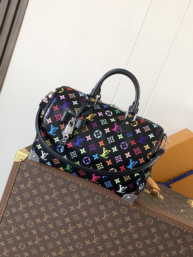 Top original, variable chip M13257 This Speedy Soft 30 handbag is made of soft