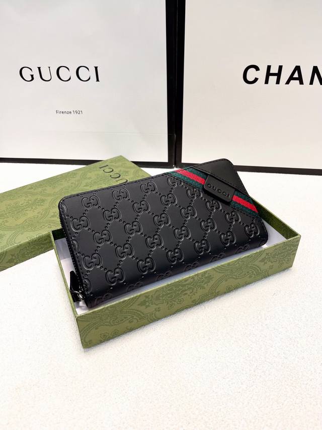 Color Black Size 20X10 Gucci's popular frosted leather counter synchronization,
