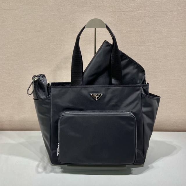 Classic Mummy Bag 1Bg102 This Mummy Bag is made of imported nylon fabric. It is