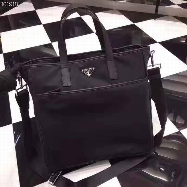 P new men's bag, 2Vg032, original goods, made of imported nylon and Saffiano lea