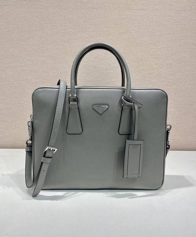 Classic new color 0891-1 is out, bottom width 3.5cm, same as the counter, light