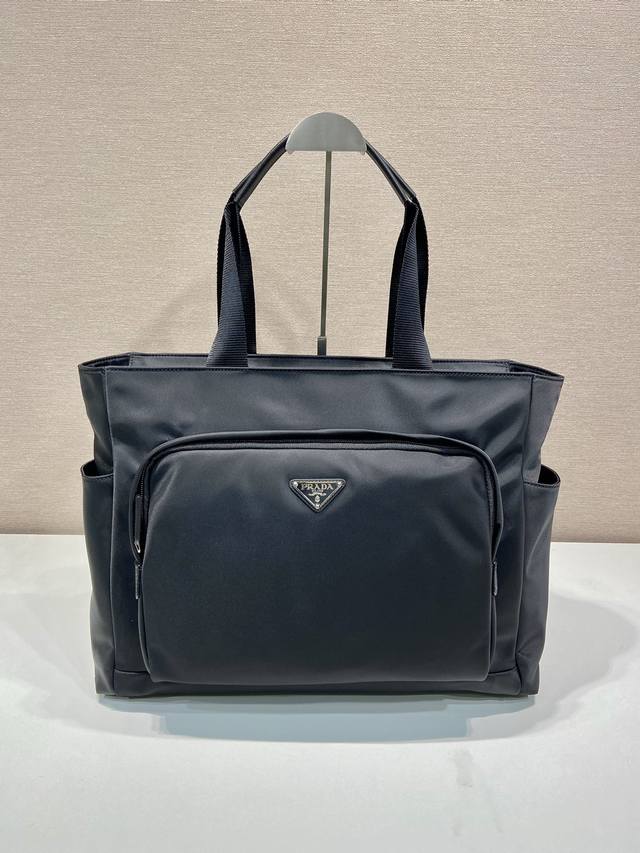 New Tote Bag 2Vg097 This tote bag is made of imported nylon fabric, with a zipp