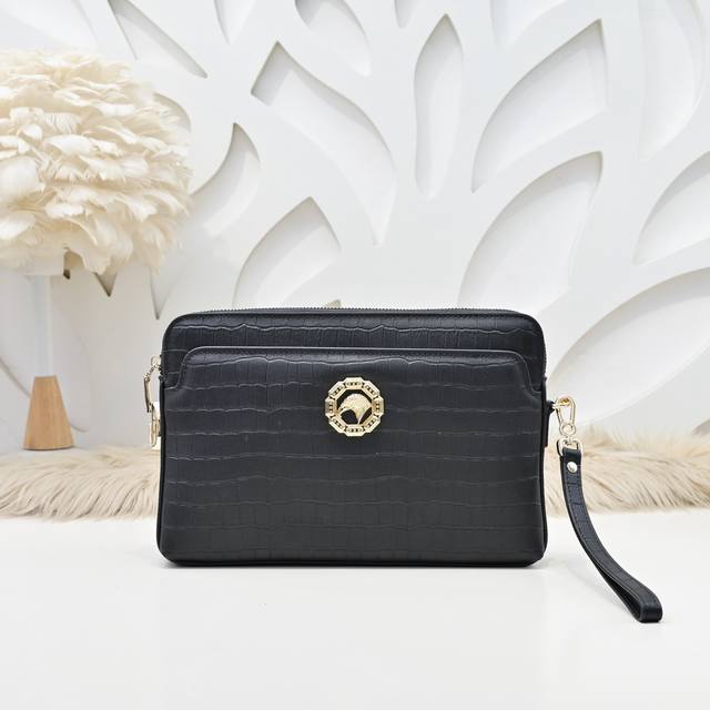 Stefano Ricci - The latest men's clutch bag from Stefano Ricci. Made of imported
