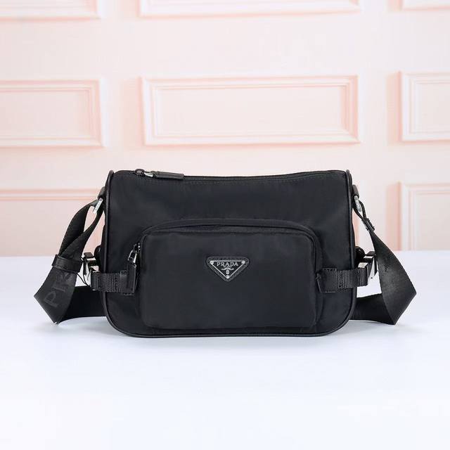 Prada-Prada's latest men's messenger bag shoulder bag official website uses orig