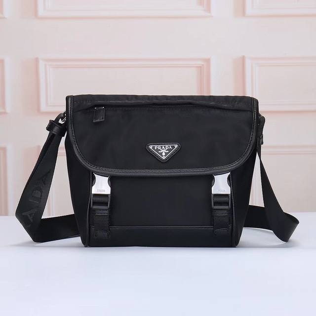 Prada-Prada's latest crossbody messenger bag. The official website uses the orig