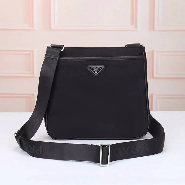 Prada-Prada's latest shoulder bag messenger bag official website uses original i