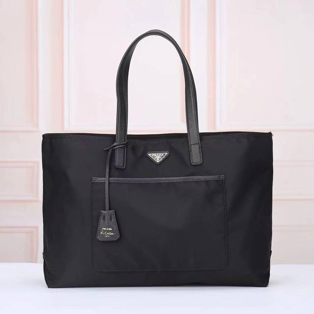 Prada-Prada's latest hot-selling shopping bag handbag official website is synchr