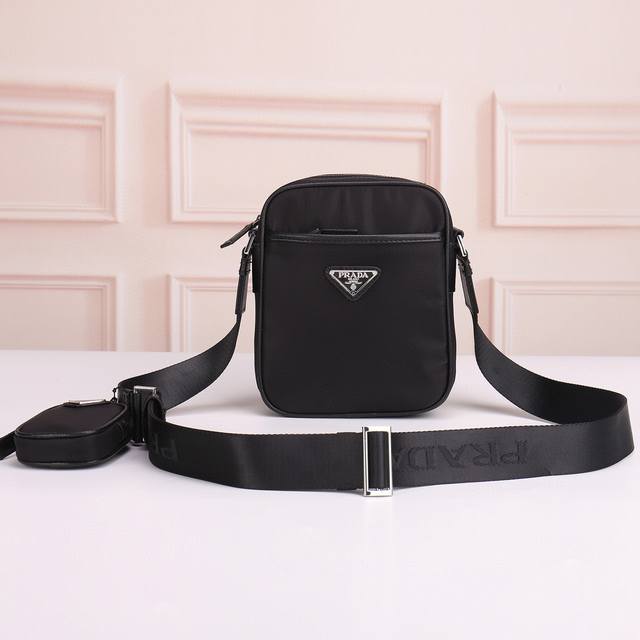 Prada-Prada messenger bag official website uses original imported waterproof fab