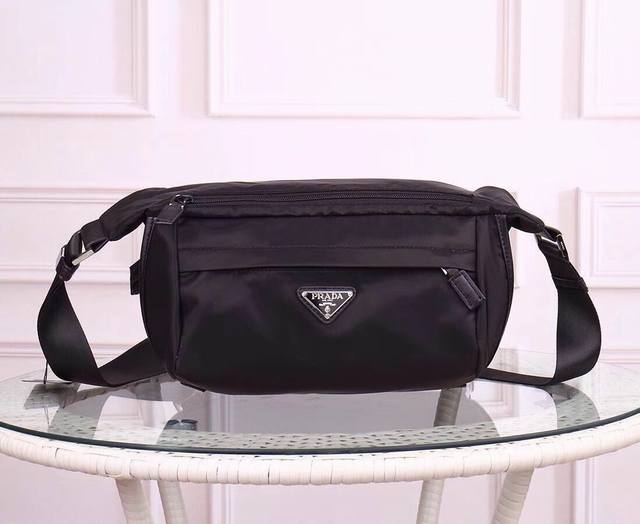Prada-Prada messenger bag official website uses original imported waterproof fab