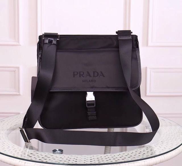 Prada-Prada messenger bag official website uses original imported waterproof fab