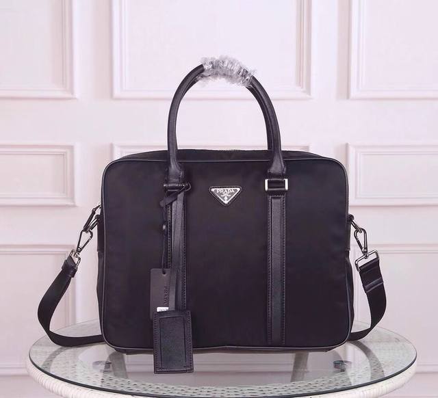 Prada-Prada briefcase official website uses original imported waterproof fabrics