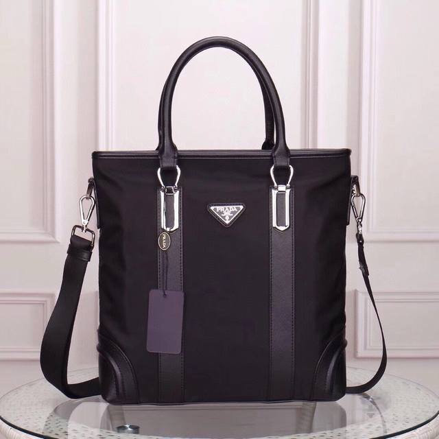 Prada-Prada briefcase official website uses original imported waterproof fabrics
