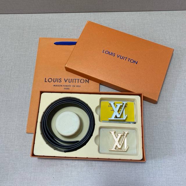 Lv Louis Vuitton boutique